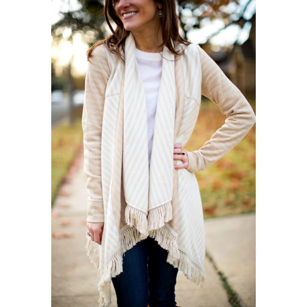 Saturday Sunday Anthropologie Cream Blanket Cardigan Waterfall Boho Size M Color